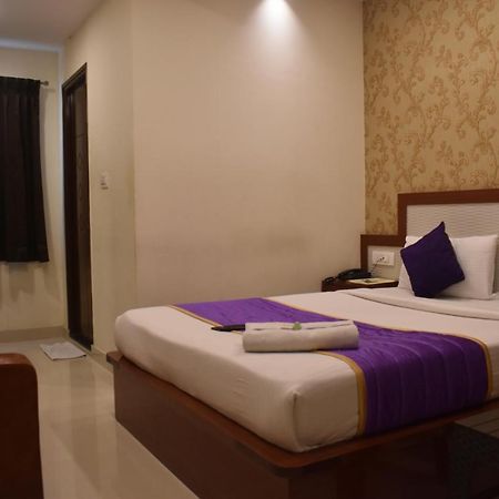 Hotel Ur Comforts Jayanagar Bangalore Exteriör bild