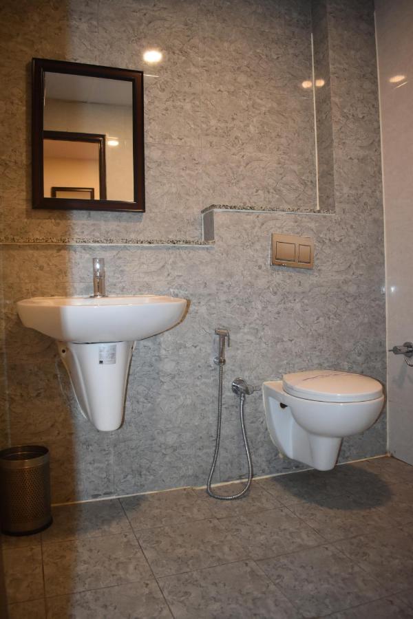 Hotel Ur Comforts Jayanagar Bangalore Exteriör bild