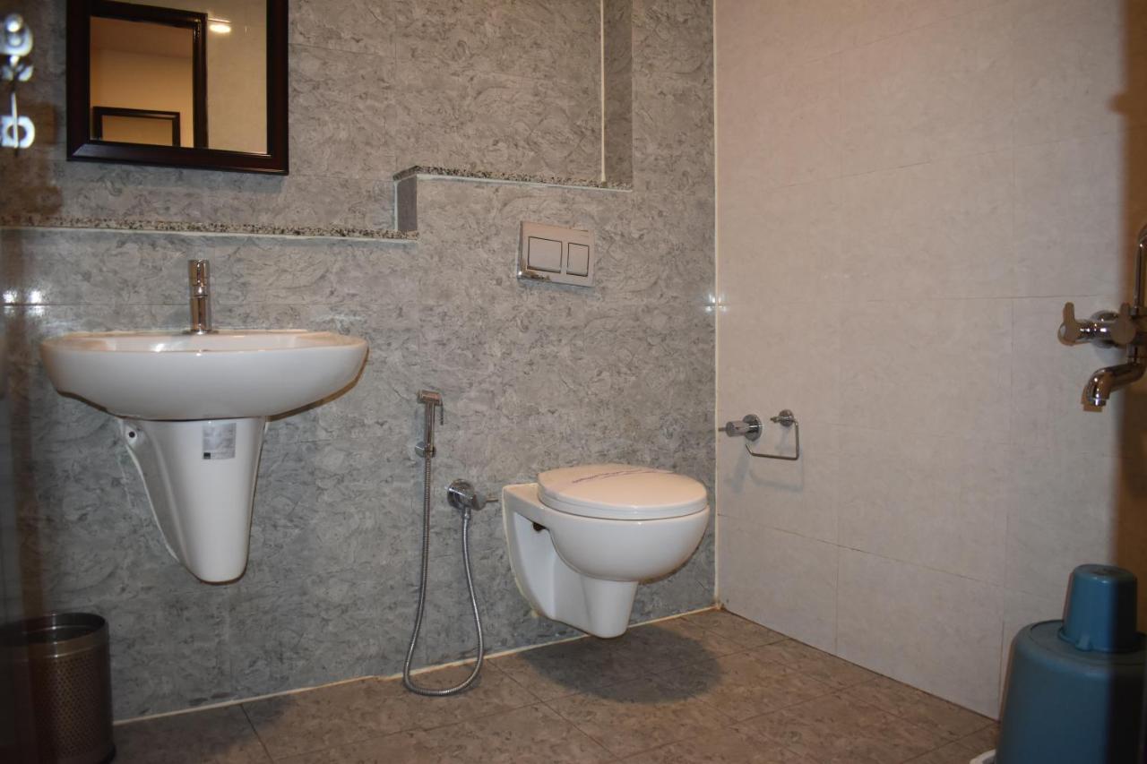 Hotel Ur Comforts Jayanagar Bangalore Exteriör bild