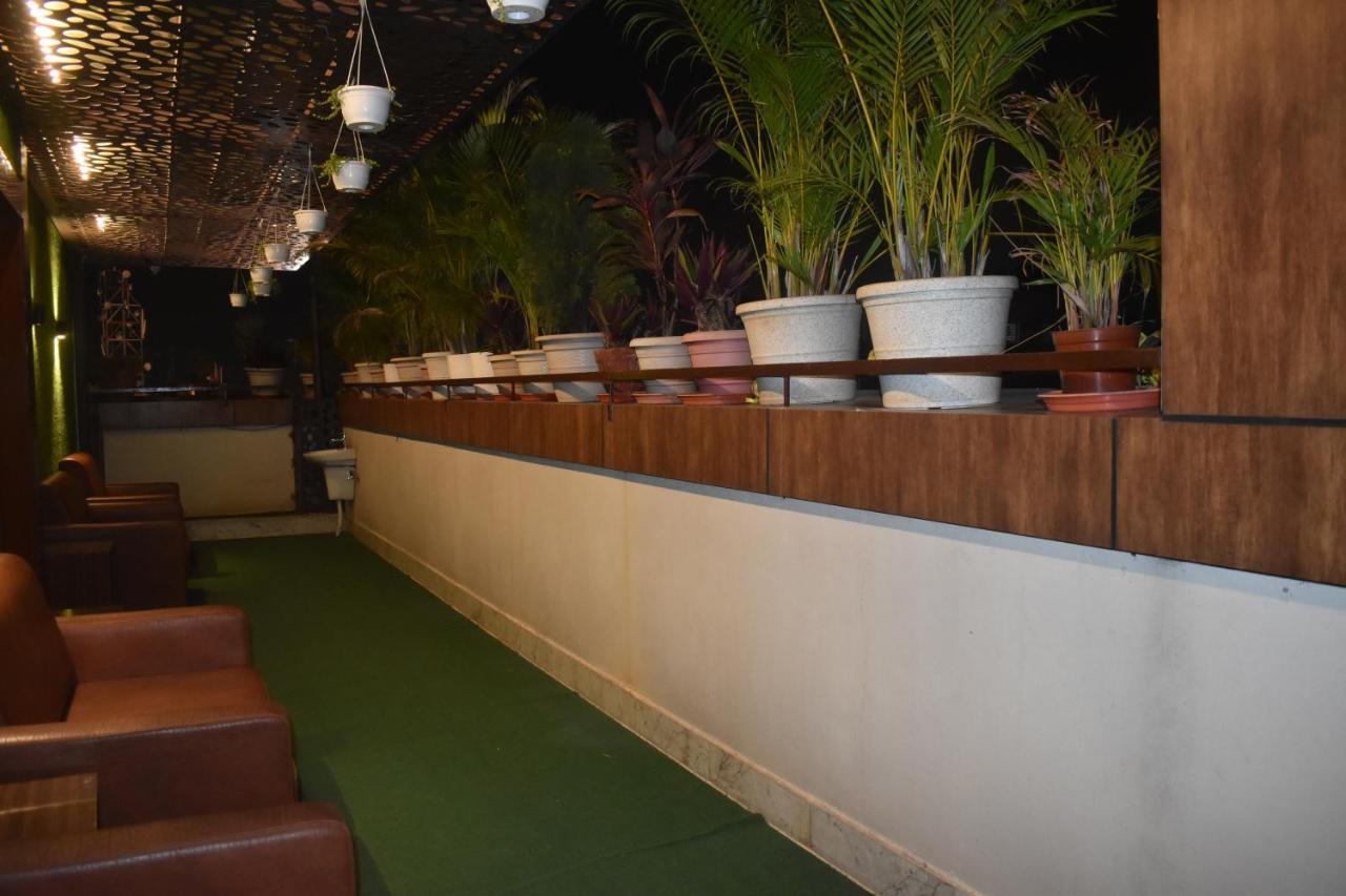 Hotel Ur Comforts Jayanagar Bangalore Exteriör bild