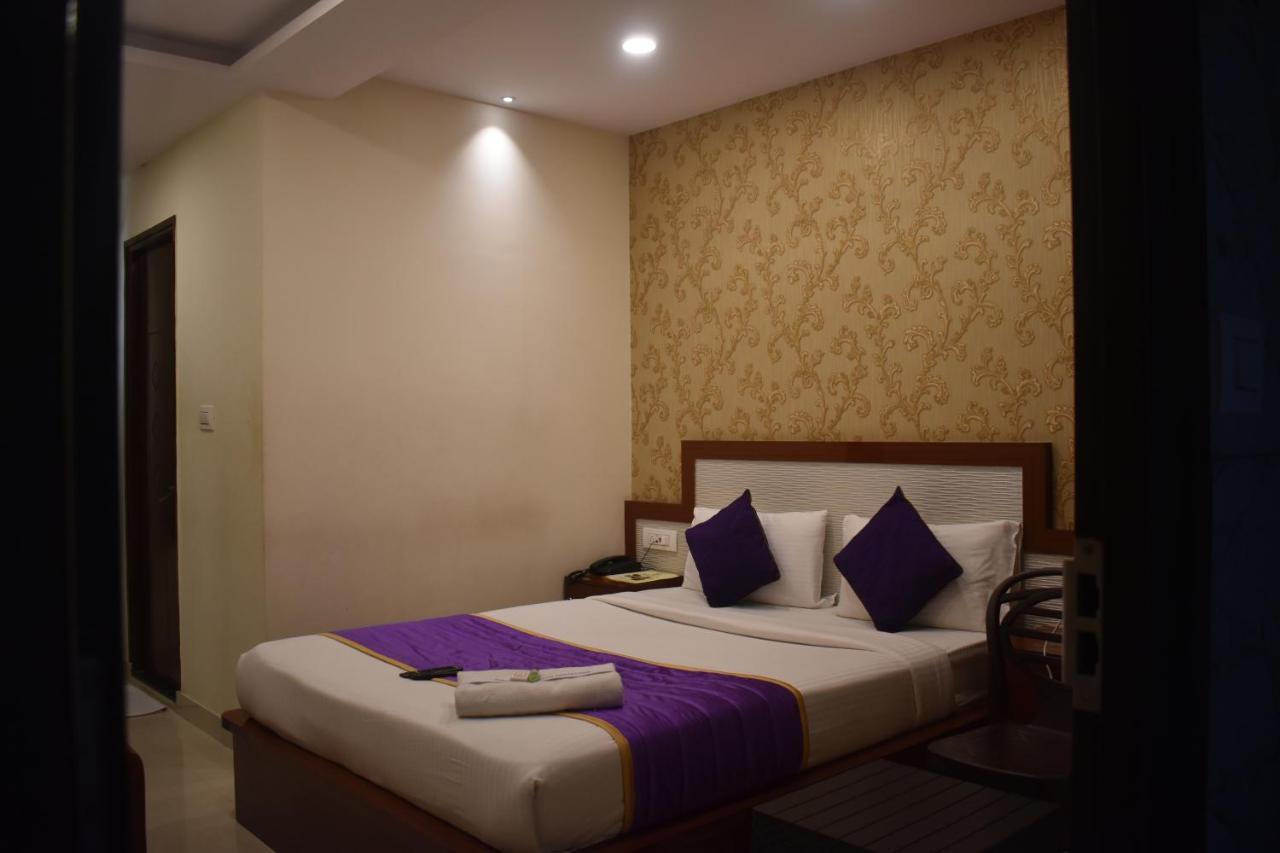 Hotel Ur Comforts Jayanagar Bangalore Exteriör bild