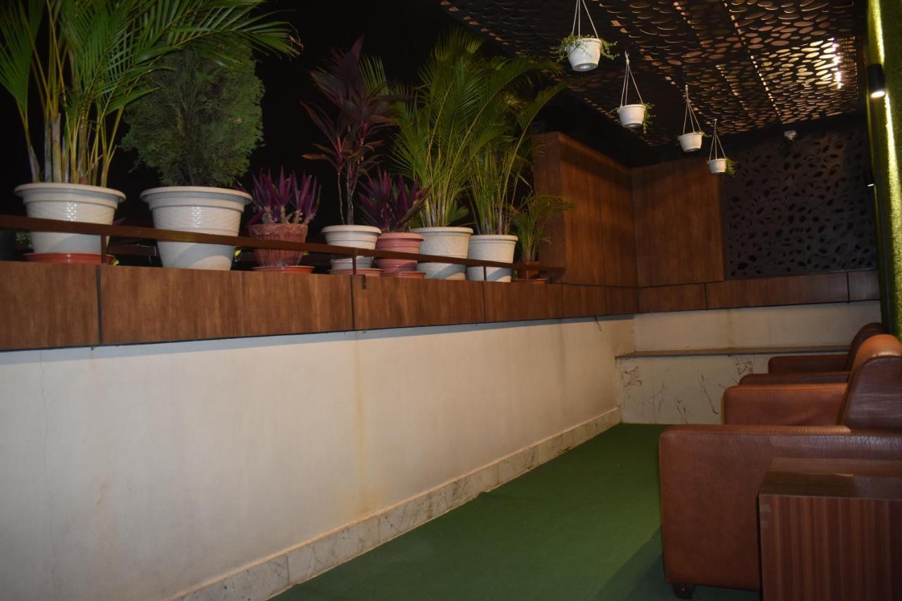 Hotel Ur Comforts Jayanagar Bangalore Exteriör bild