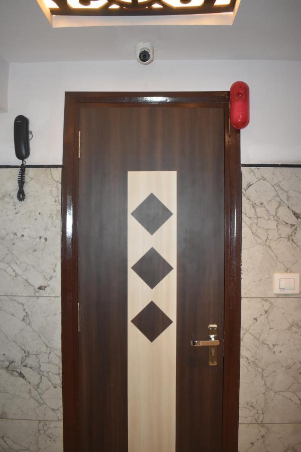Hotel Ur Comforts Jayanagar Bangalore Exteriör bild