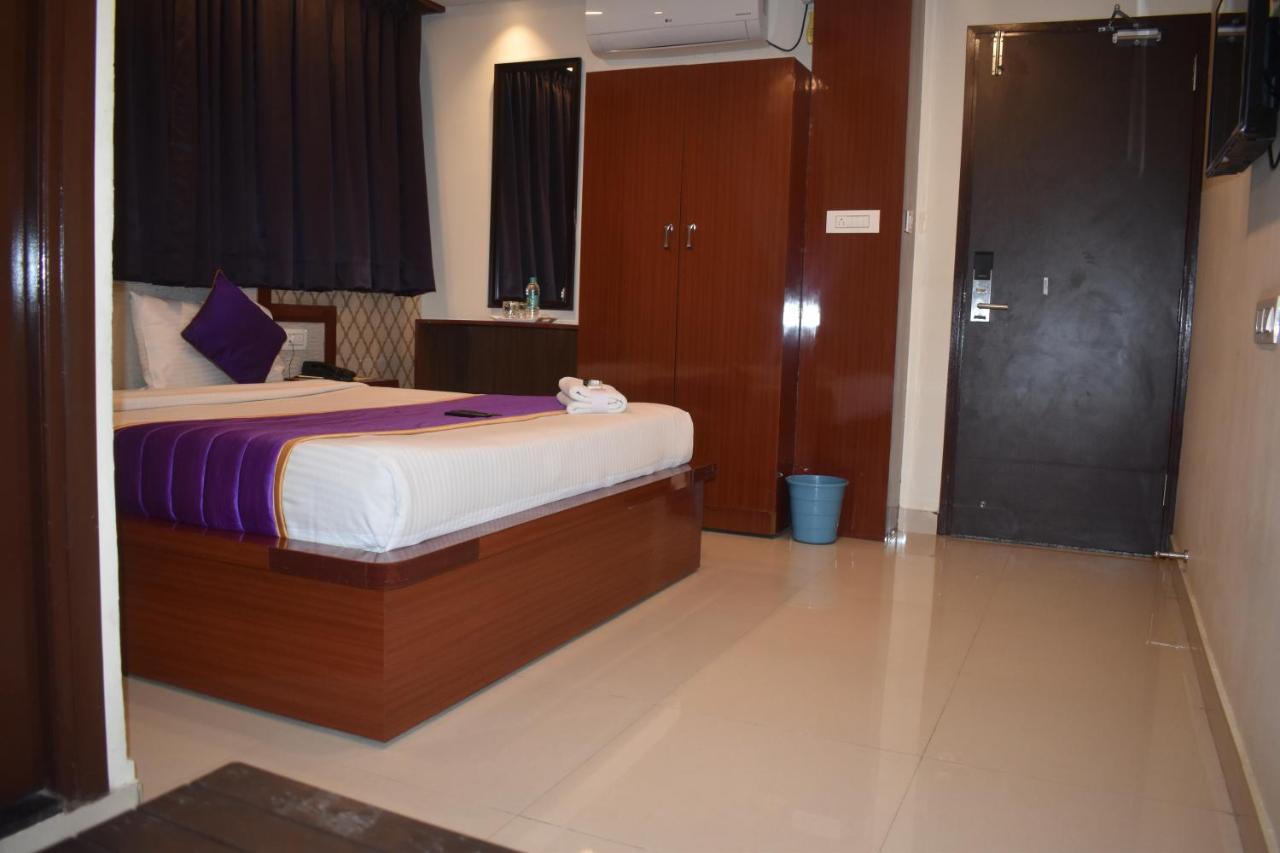 Hotel Ur Comforts Jayanagar Bangalore Exteriör bild