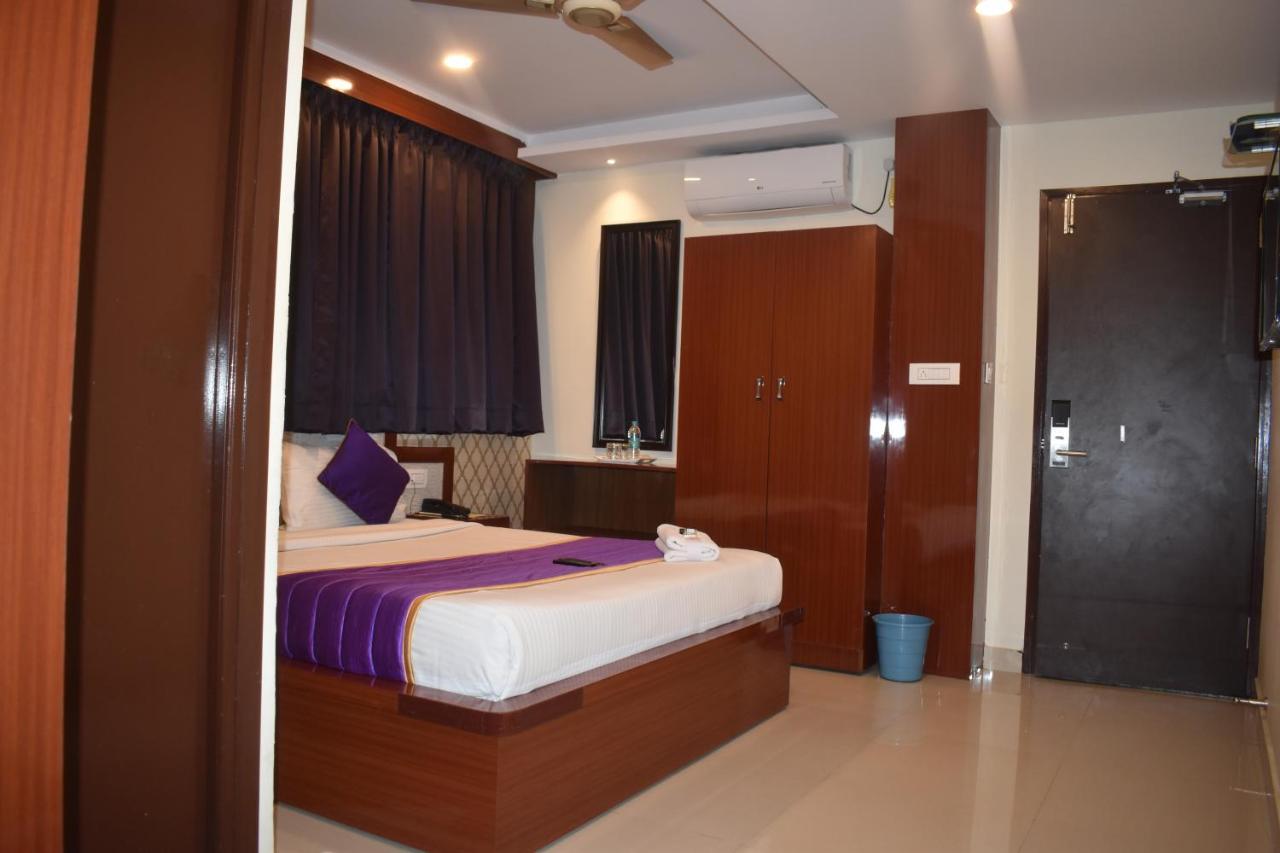 Hotel Ur Comforts Jayanagar Bangalore Exteriör bild