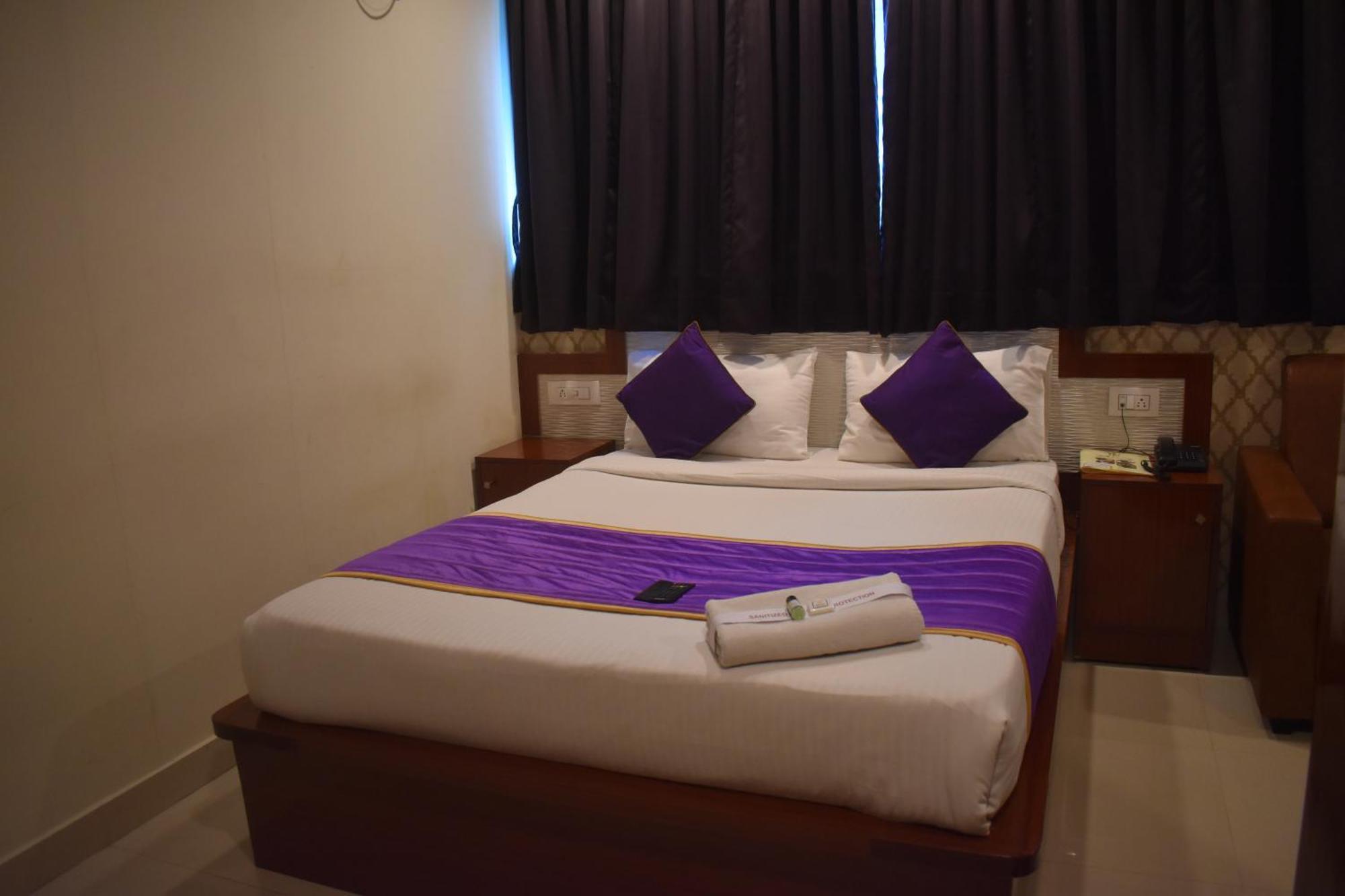 Hotel Ur Comforts Jayanagar Bangalore Exteriör bild